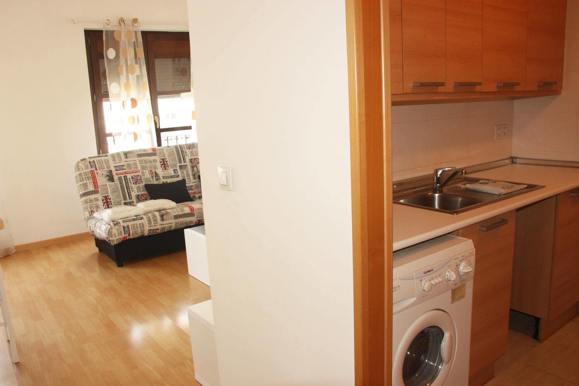 Dos Torres Pilar Suites- Balcones Con Vistas A La Ciudad Zaragoza Ngoại thất bức ảnh