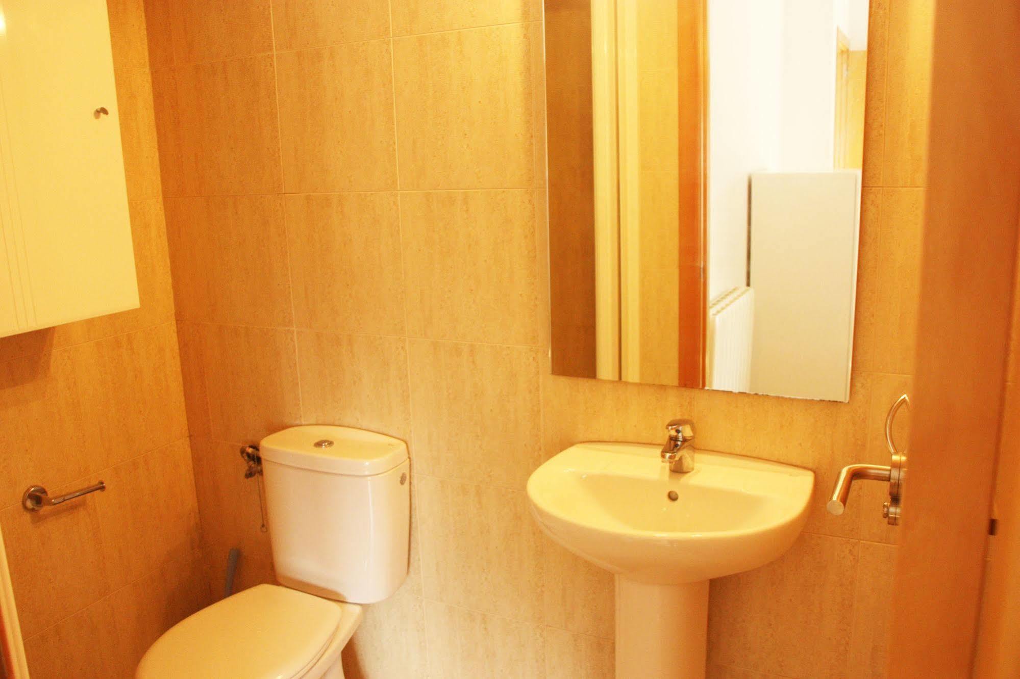 Dos Torres Pilar Suites- Balcones Con Vistas A La Ciudad Zaragoza Ngoại thất bức ảnh