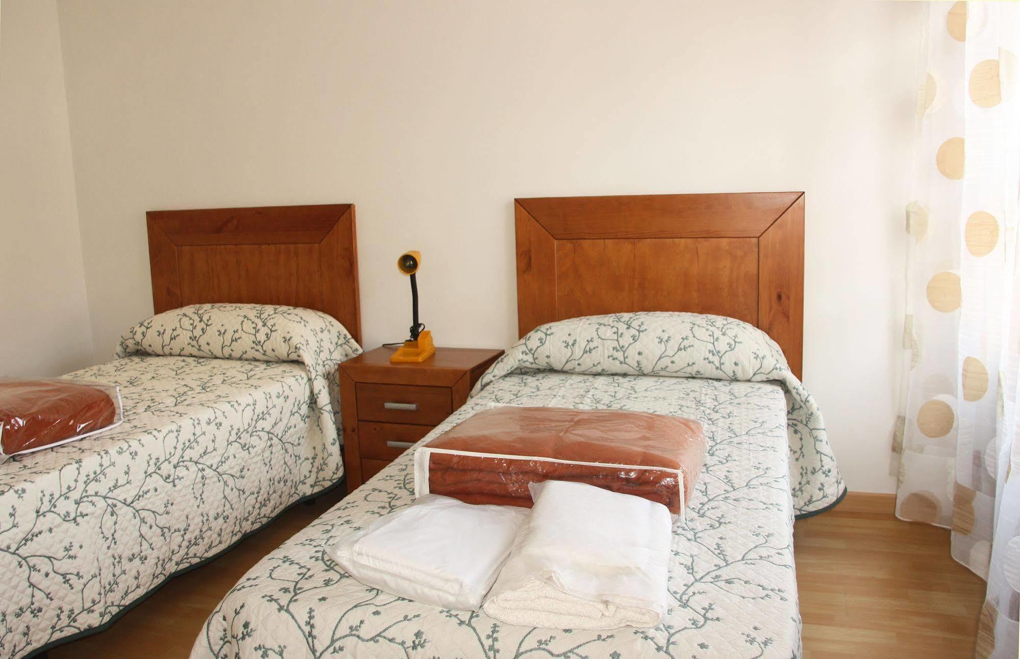 Dos Torres Pilar Suites- Balcones Con Vistas A La Ciudad Zaragoza Ngoại thất bức ảnh